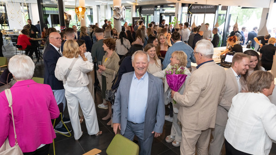 Maximilian Wurm in der Menschenmenge - Foto von Mag. Richard Haidinger
